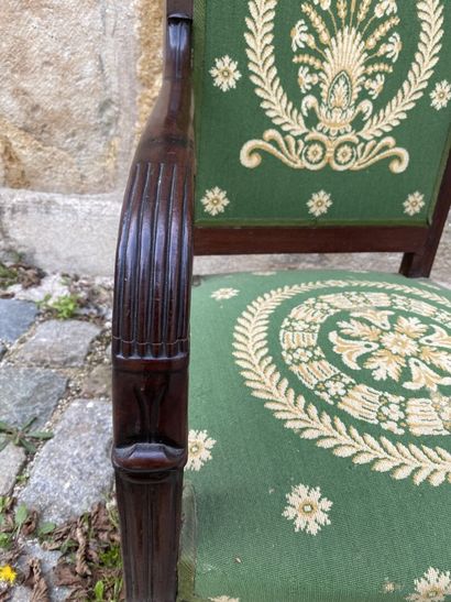 Fauteuil en acajou et placage d'acajou, époque...