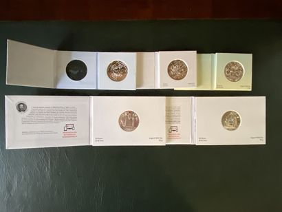 Silver coins - Monnaie de Paris

Lot of five...