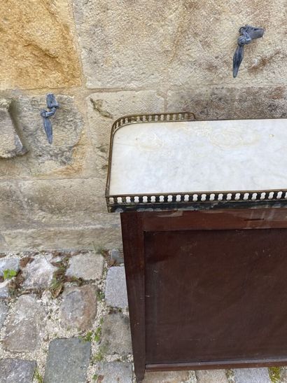 Bibus en acajou et placage d'acajou, vers...