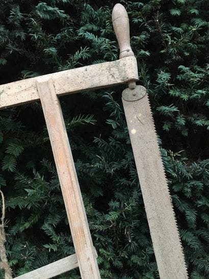 Set of four saws, early 20th century

Accidents...