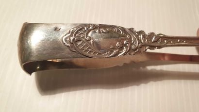 Lot of five silver goblets.

Three silver...