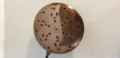 MANNETTE of copper including two basins,...