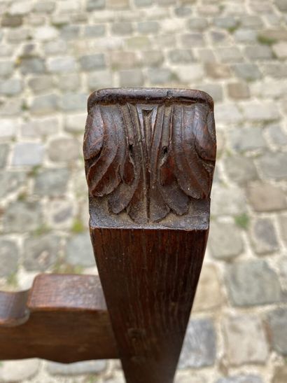 Huit chaises en bois naturel de style Louis...