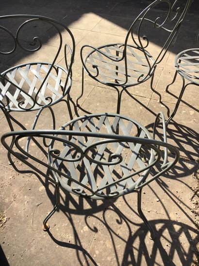 Four garden armchairs, 19th century

In wrought...