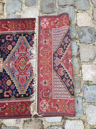 CAUCASUS, XXth century

Woolen gallery carpet...