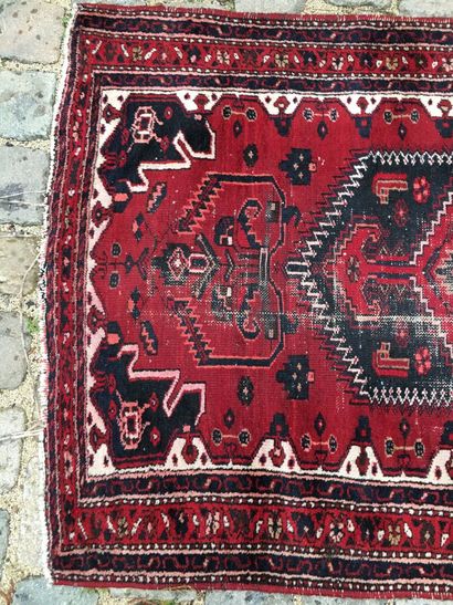 CAUCASE XXth century

Woolen carpet with...