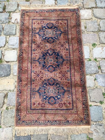 CAUCASUS, XXth century

Woolen carpet with...