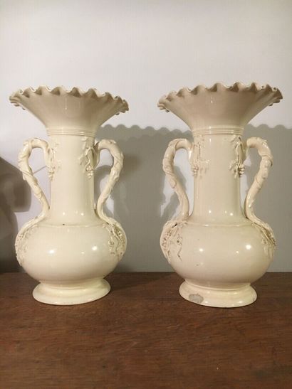 LANGEAIS, XIXth century

Set of two white...