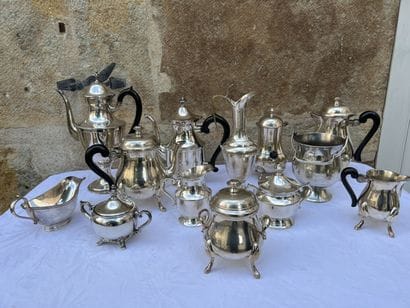 MANNETTE of silver plated metal including...