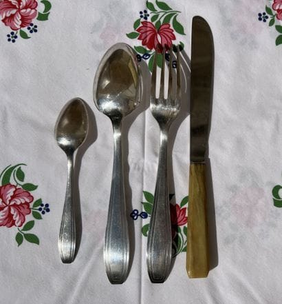 HANDKERCHIEF including salad servers, horn...