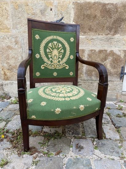 Fauteuil en acajou et placage d'acajou, époque...