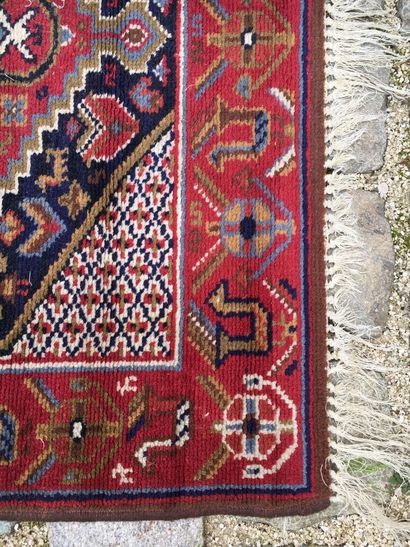 CAUCASUS, XXth century

Woolen gallery carpet...