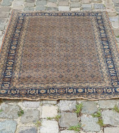 Lot of three carpets

H. 183, L. 142 cm

H....