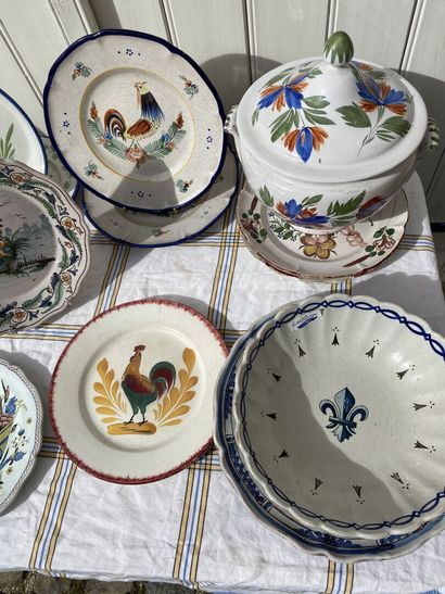 Lot en Quimper, Rouen, Gien et divers manufactures,...