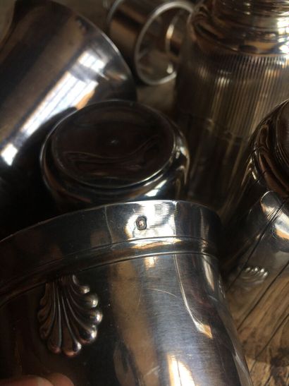 Lot of five silver goblets.

Three silver...
