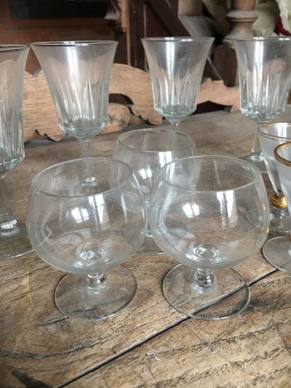 Lot of various glassware