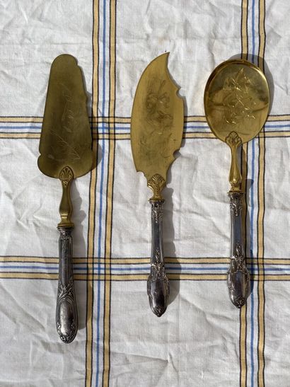 Ice cream set in gilded metal, handle in...
