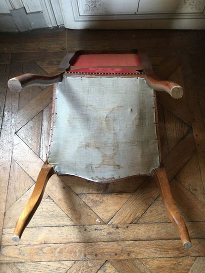 Set of two chairs and a stool 

- H. 84,...