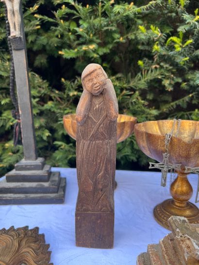 MANNETTE d'objets religieux

MANNETTE of...