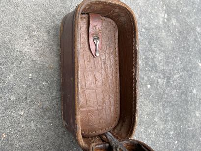 Ham case, in leather. EM (accidents, missing...