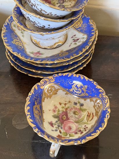 PARIS, Louis Philippe period

Part of a cake...