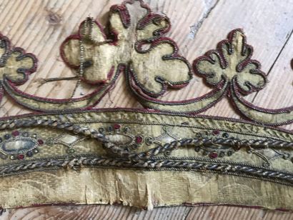 Ducal crown in appliqué embroidery, 17th-18th...