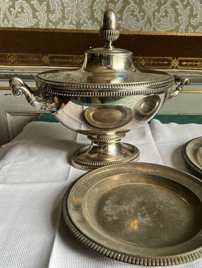 Partie de service en métal plaqué vers 1840...