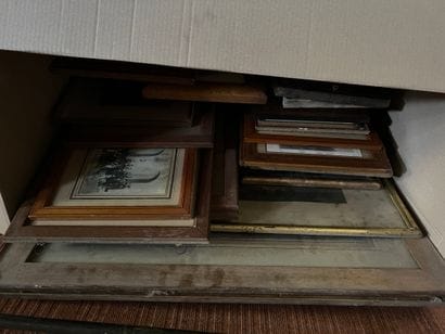 Mannette F de gravures, lithographies et...