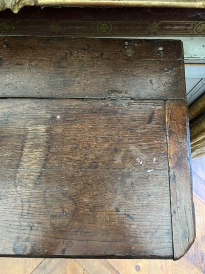 Small piece of furniture in molded wood carved...