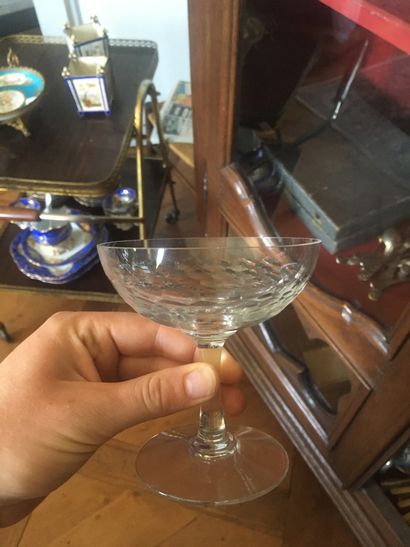 Partie de service de verres vers 1900 comprenant...
