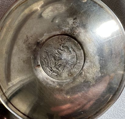 Lot en argent comprenant :

3 cendriers,...