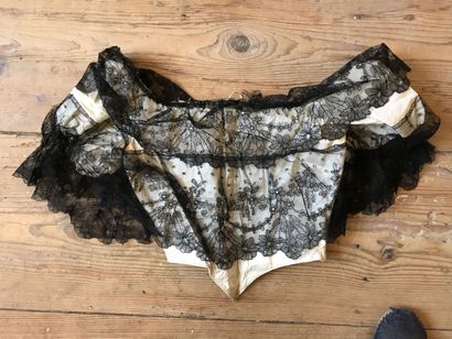 Daytime dress, Second Empire, bodice in whalebone...