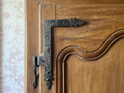 Armoire en bois fruitier fin du XVIIIe, début...