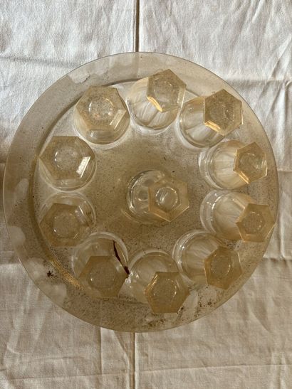 Attribué à BACCARAT, vers 1880

Onze verres...
