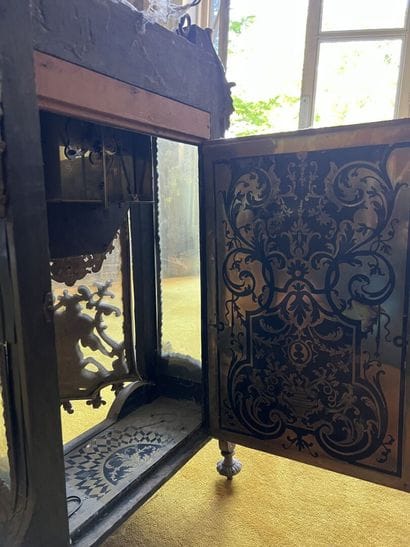 Cartel and its base of lamp in Boulle marquetry...