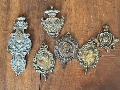 Lot de huit porte-montres en bronze, XIXème...