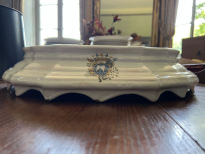 Attributed to Moustiers, XVIIIth century

White...