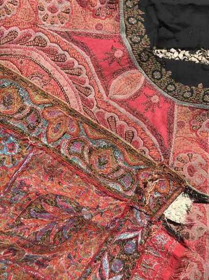 Square cashmere shawl, India, circa 1850-1870,...