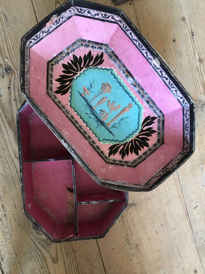 Painted paper workbox, circa 1800, octagonal...