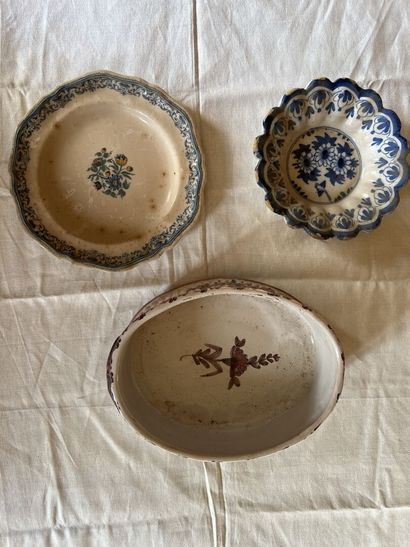 Lot in earthenware XVIIIth and XIXth century...