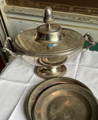 Partie de service en métal plaqué vers 1840...