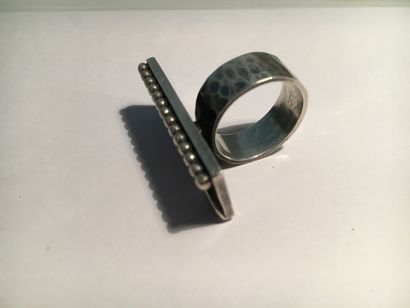 Jean DESPRES (1889-1980)

Silver ring, rectangular...
