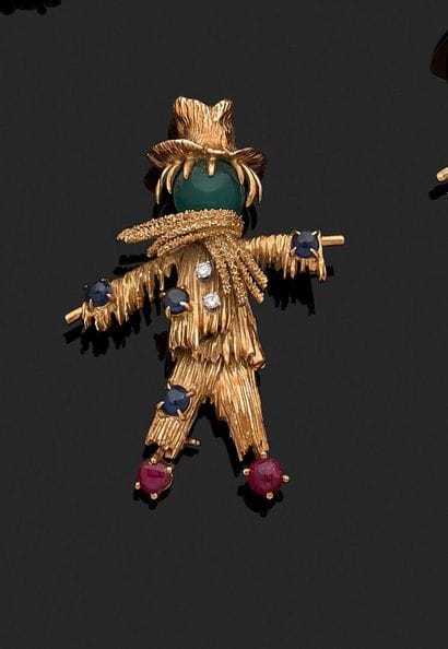 VAN CLEEF & ARPELS

Yellow gold scarecrow-shaped...
