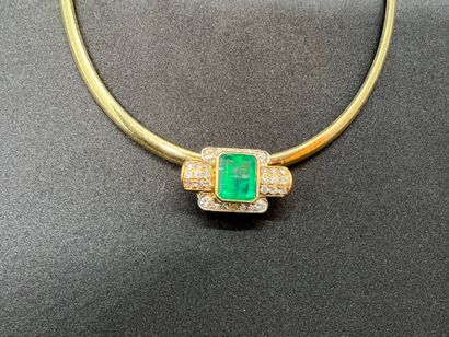 
Ensemble en or jaune 750‰ composé d'un collier...