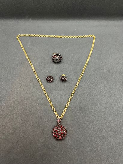 Silver jewelry set over 800‰ set in the taste...