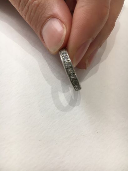 American wedding band in platinum

Gross...