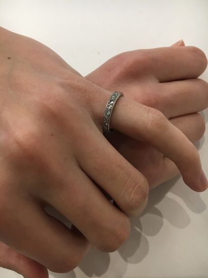 American wedding band in platinum

Gross...