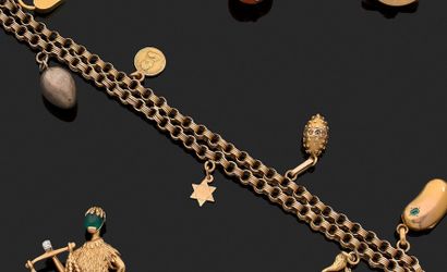 Bracelet composed of two strands of mesh...