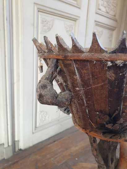 Small root planter circa 1900

H.78, W.32,...