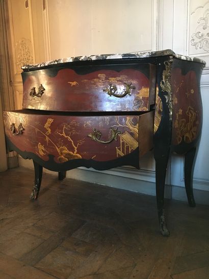 Chest of drawers in varnish martin of Louis...
